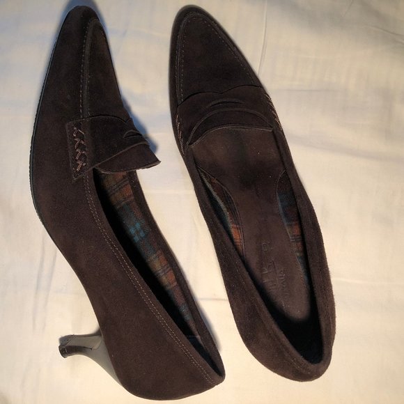 Aquatalia by Marvin K Logic Kitten Heel Pumps 10 - Picture 2 of 4